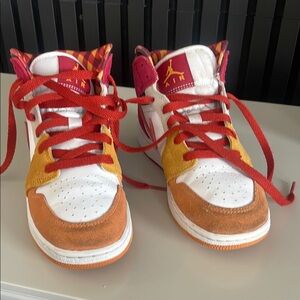 Air Jordan 1 Mid SE Picnic GS